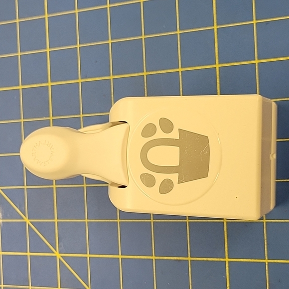 Martha Stewart Easter Basket & Eggs - Picture 1 of 3